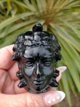 Carving Medusa Black Obsidian 6 x 5 cm