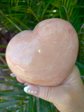 Heart Peach Moonstone 488g